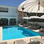 Casa Holandaluzas Near Beach, With Salt Water Pool And Private Parking 아파트