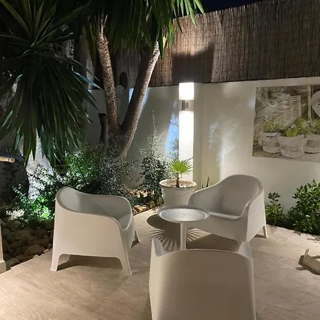 Casa Holandaluzas Near Beach, With Salt Water Pool And Private Parking מארבלה