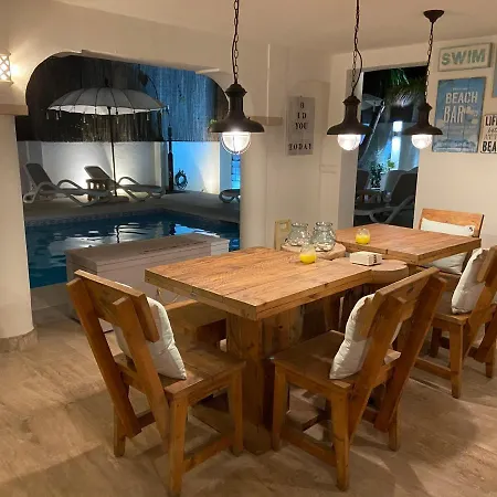 Casa Holandaluzas Near Beach, With Salt Water Pool And Private Parking