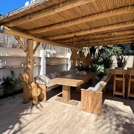 Casa Holandaluzas Near Beach, With Salt Water Pool And Private Parking Apartment