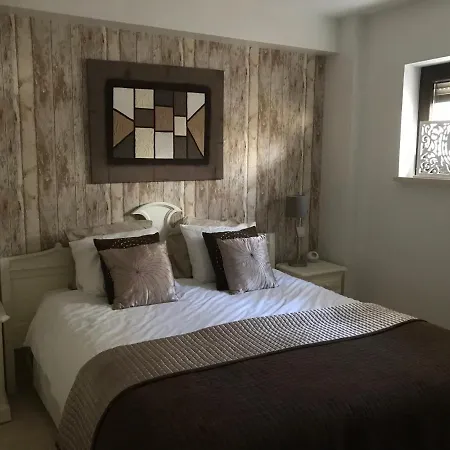 Casa Holandaluzas Near Beach, With Salt Water Pool And Private Parking Appartement