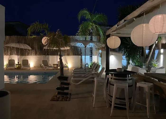 Apartament Casa Holandaluzas Near Beach, With Salt Water Pool And Private Parking