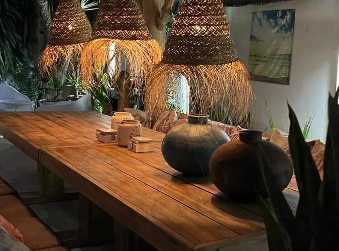 Casa Holandaluzas Near Beach, With Salt Water Pool And Private Parking 아파트